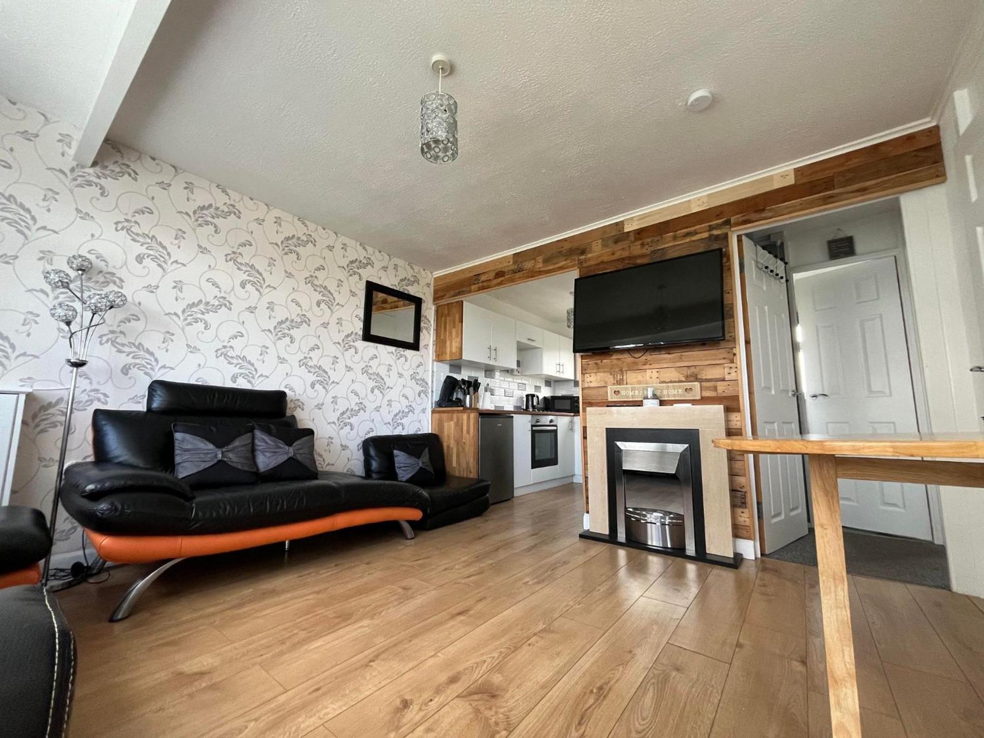Signature, Scratby - Two Bed Chalet, Sleeps 7, Free Wi-Fi, Bed Linen And Towels Included, Pets Welcome And Onsite Entertainment Available Exterior photo